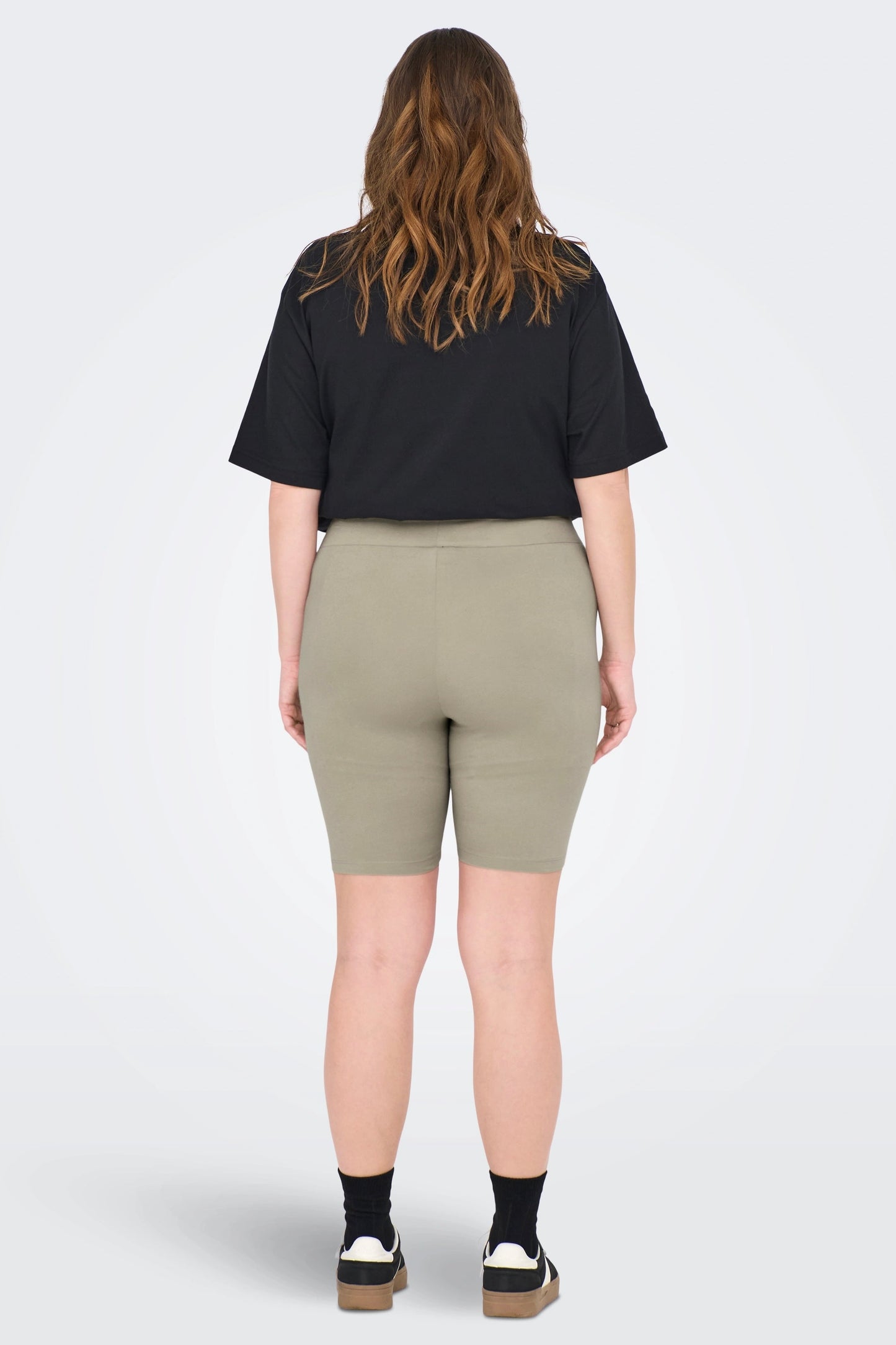 Short CarTime Beige Only Carmakoma