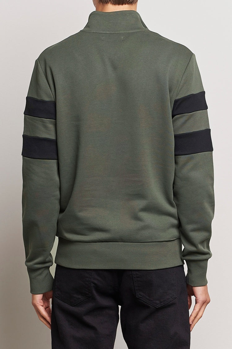 Sweat Esteban Kaki