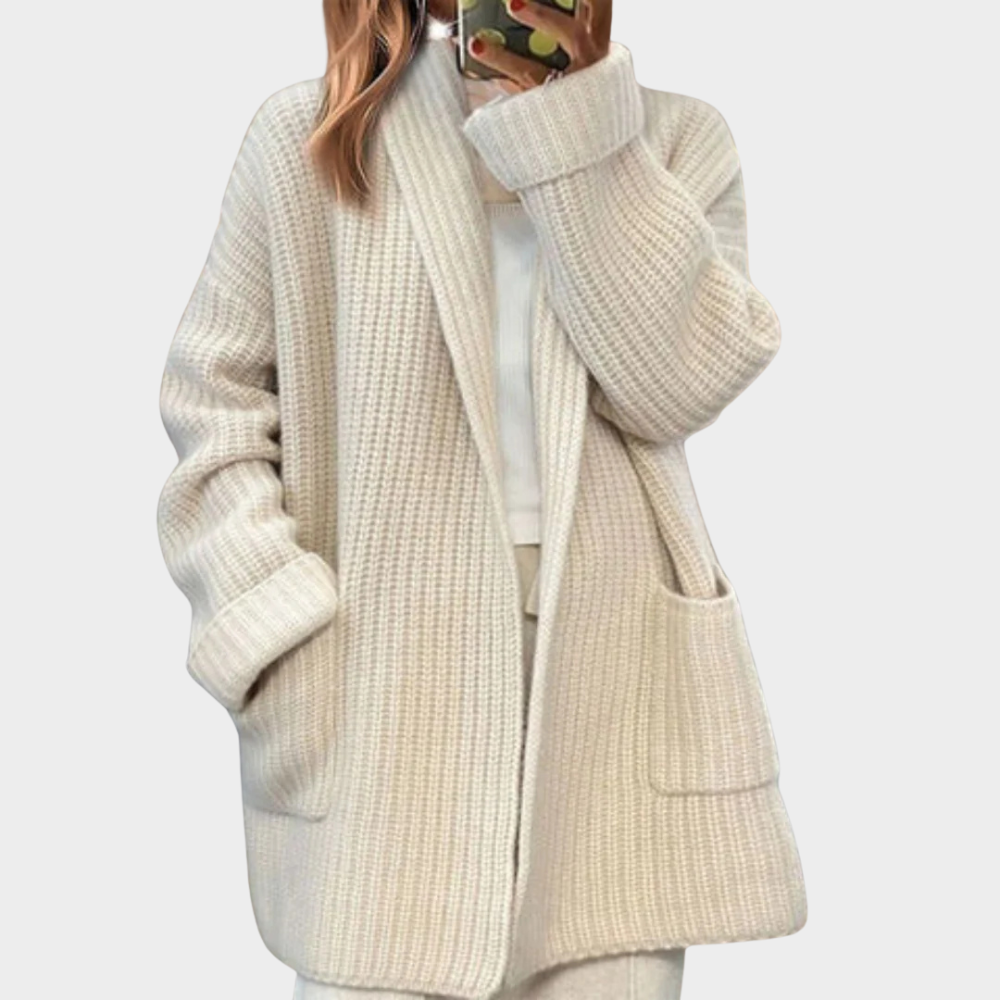Cardigan en laine tricotée douillette