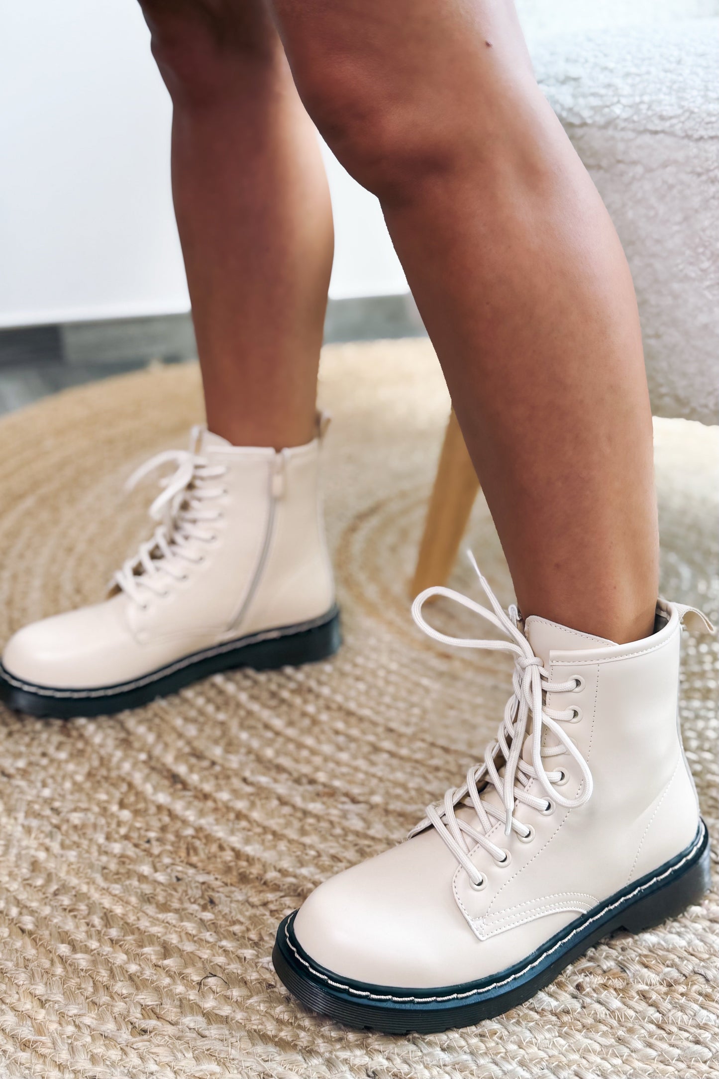 Bottine Style Doc Beige