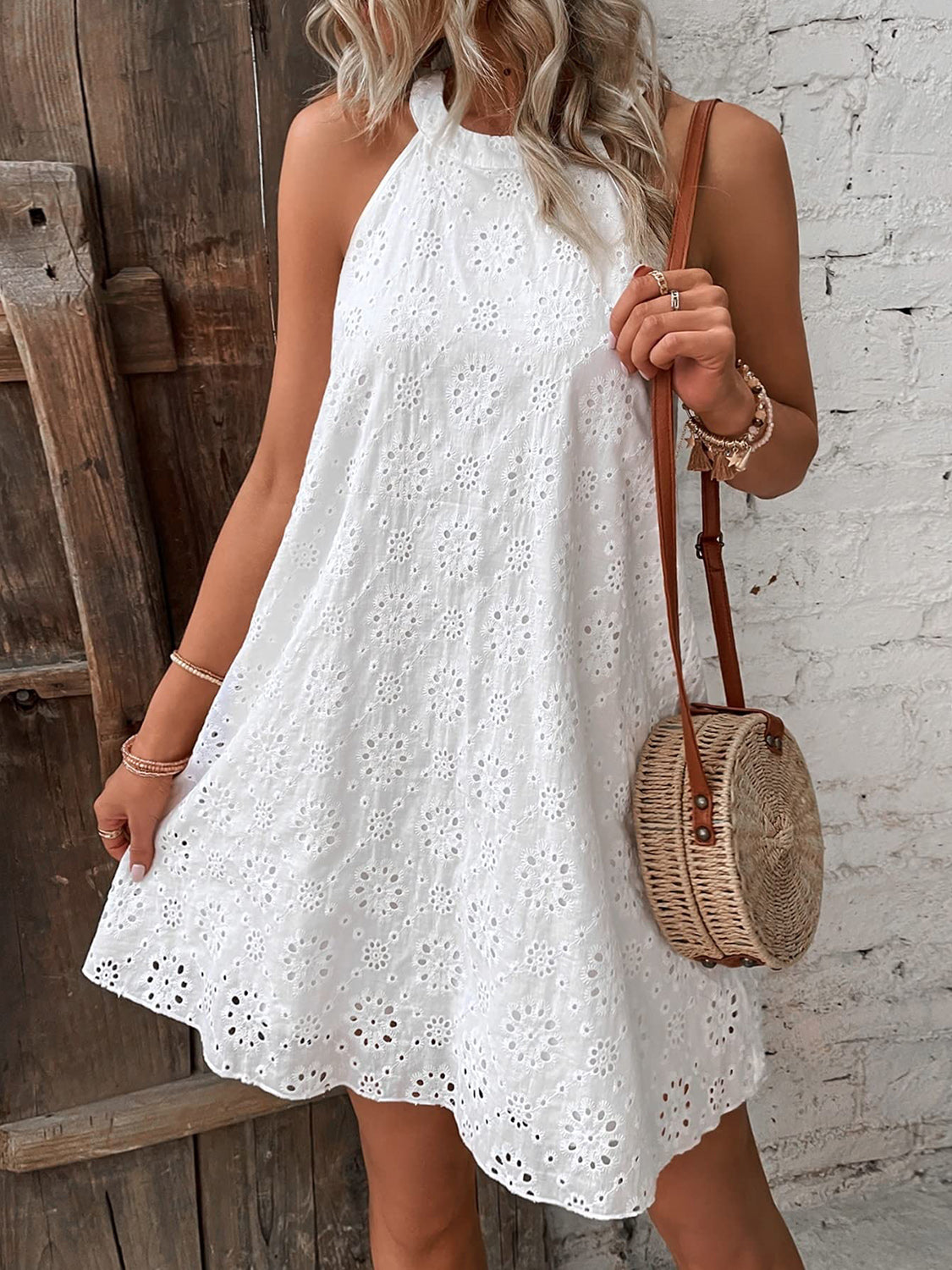 Sophie Paris® | Robe Mini à Col Grec en Oeillet avec Coupe Flatteuse