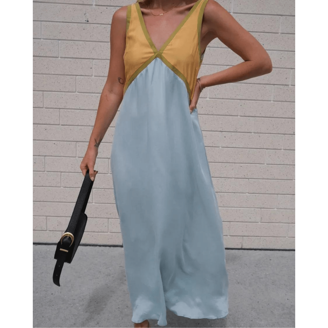 RENATA | Robe avec Col en V