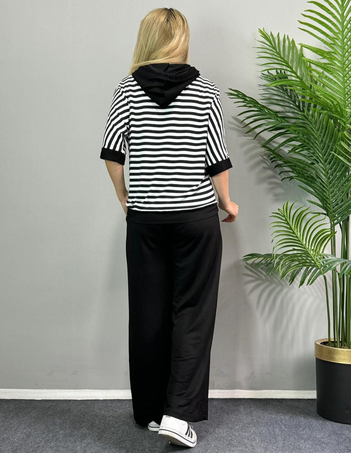 Ensemble Deux Pièces Rayé Chic pour un Style Sans Effort
