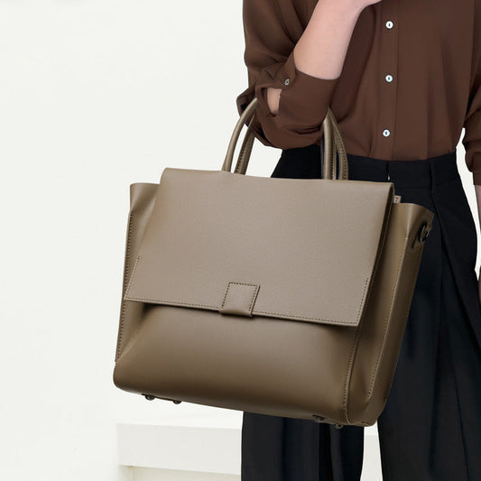 Grand sac à main en cuir grainé