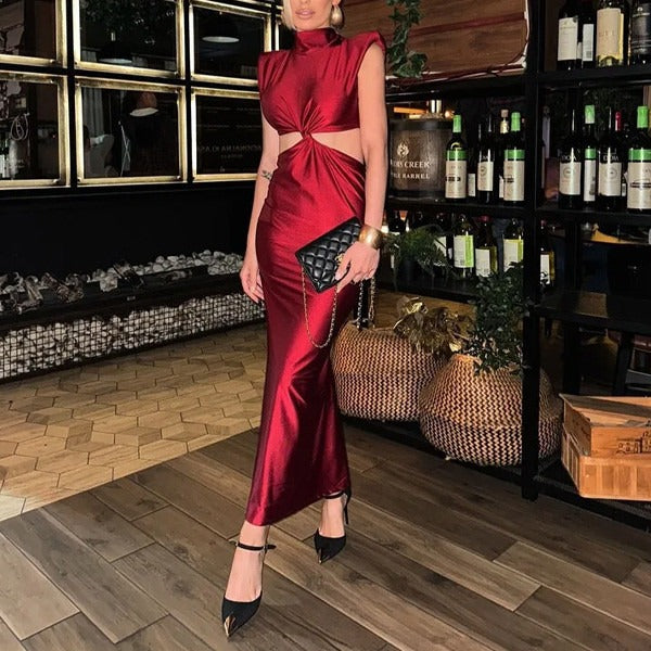 Élodie Lavin® | Robe Longue À Col Montant Et Découpes Glamour