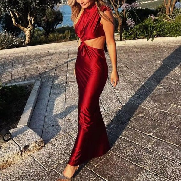 Élodie Lavin® | Robe Longue À Col Montant Et Découpes Glamour