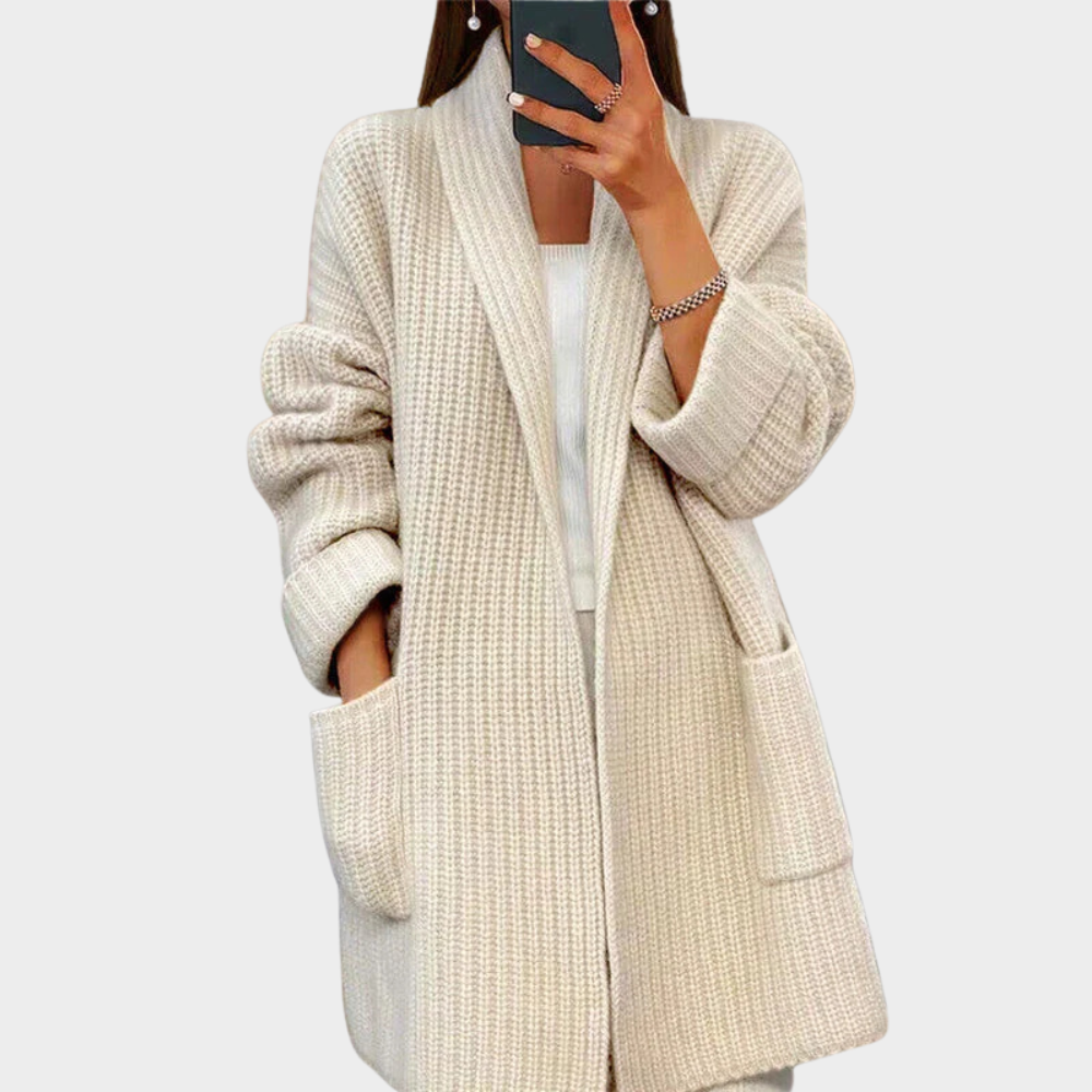 Cardigan en laine tricotée douillette