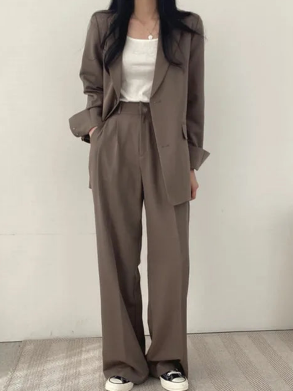 Ensemble Blazer et Pantalon Ajusté Sophistiqué pour Femme