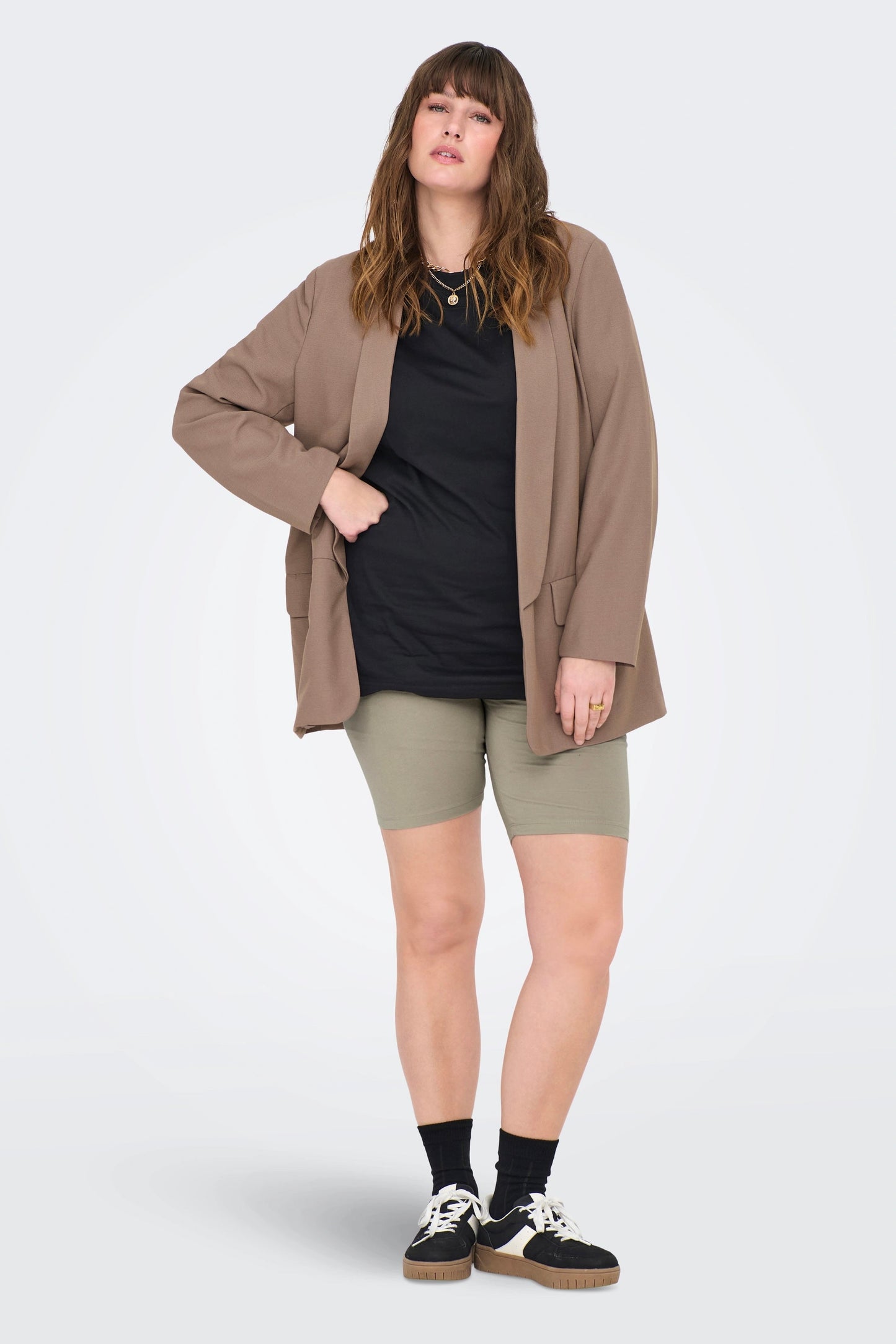 Short CarTime Beige Only Carmakoma