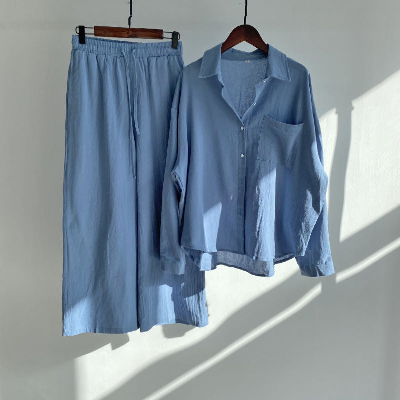 Chemise et pantalon taille haute, coton et lin