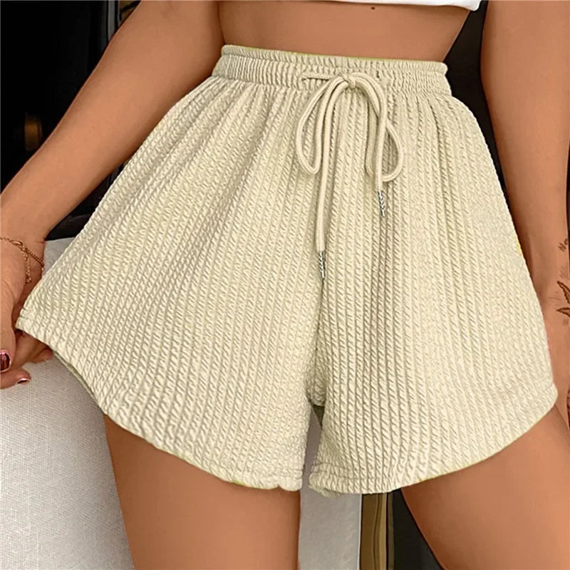 Short avec cordon de serrage et jambes larges