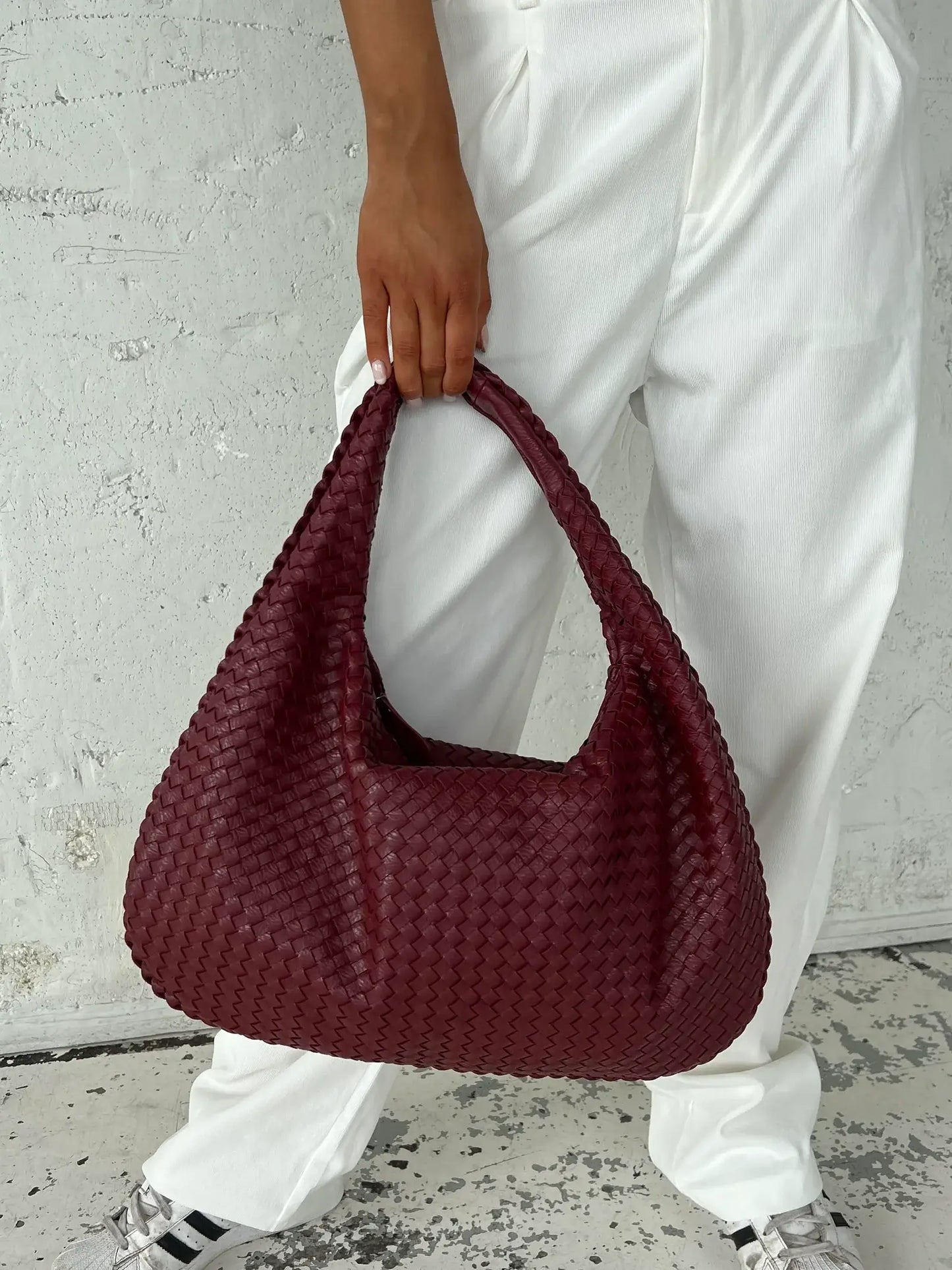 Grand sac à bandoulière en cuir tressé pour dames