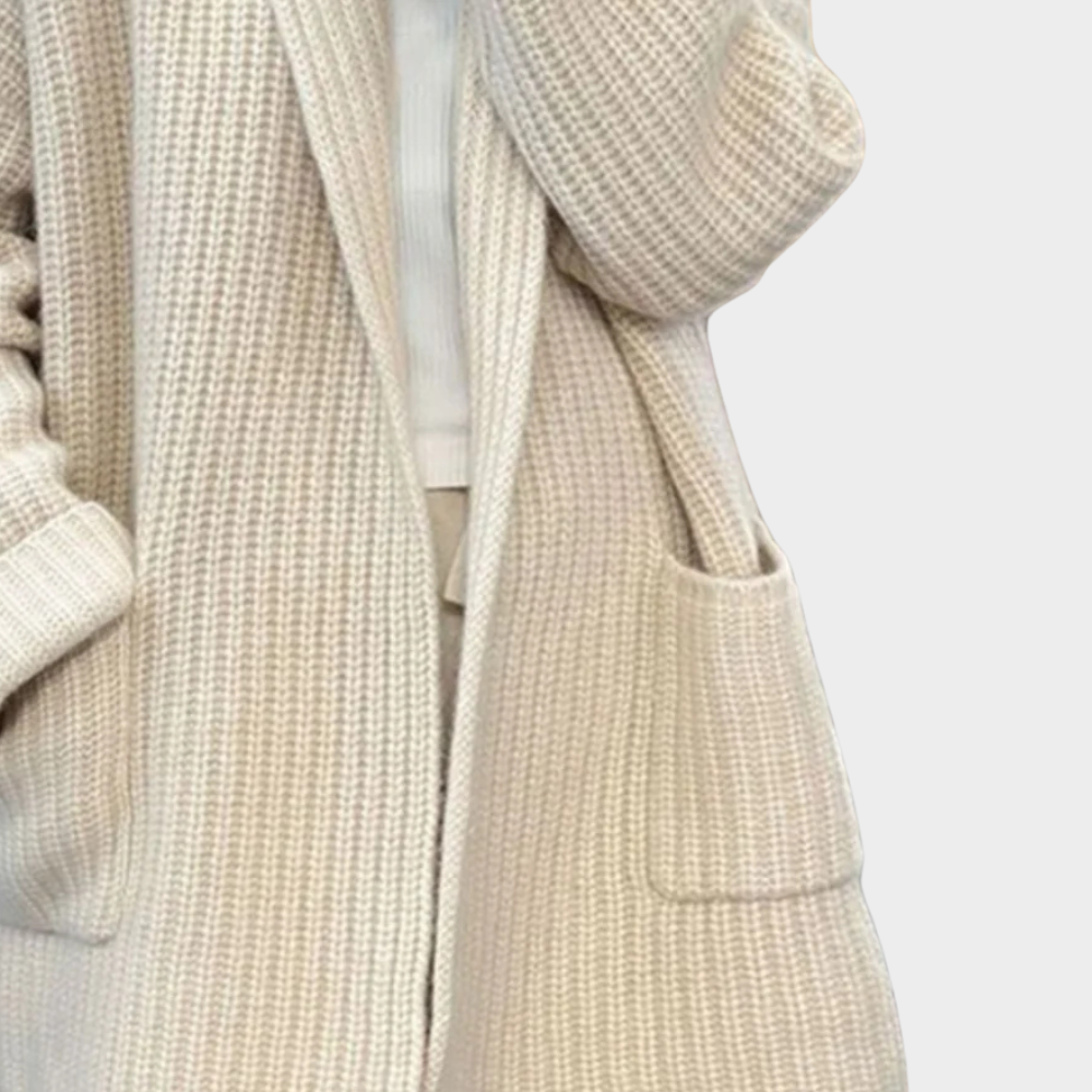 Cardigan en laine tricotée douillette