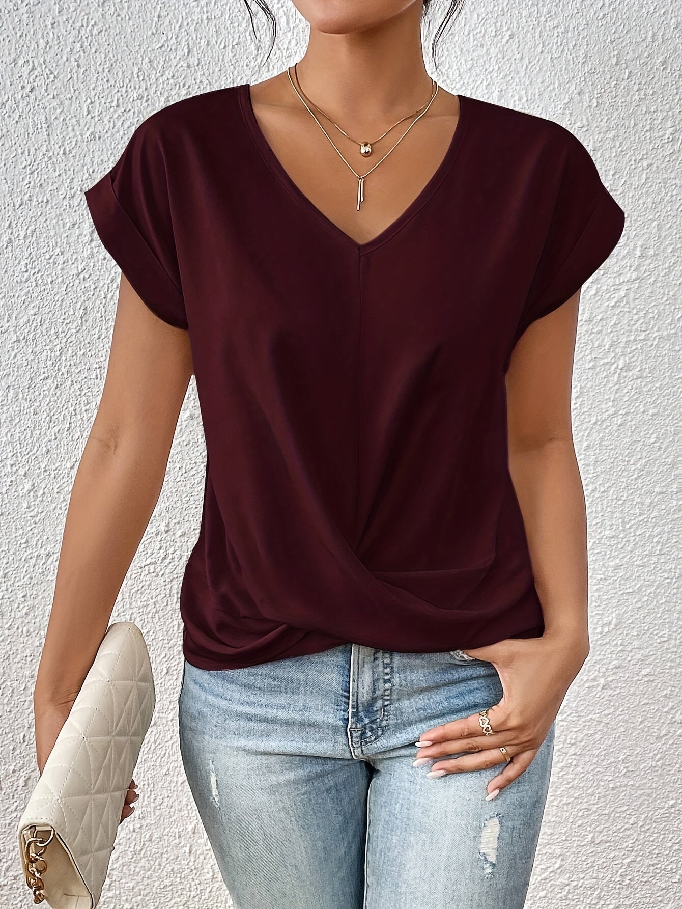 CLEO™ | T-shirt décontracté avec décolleté en cœur