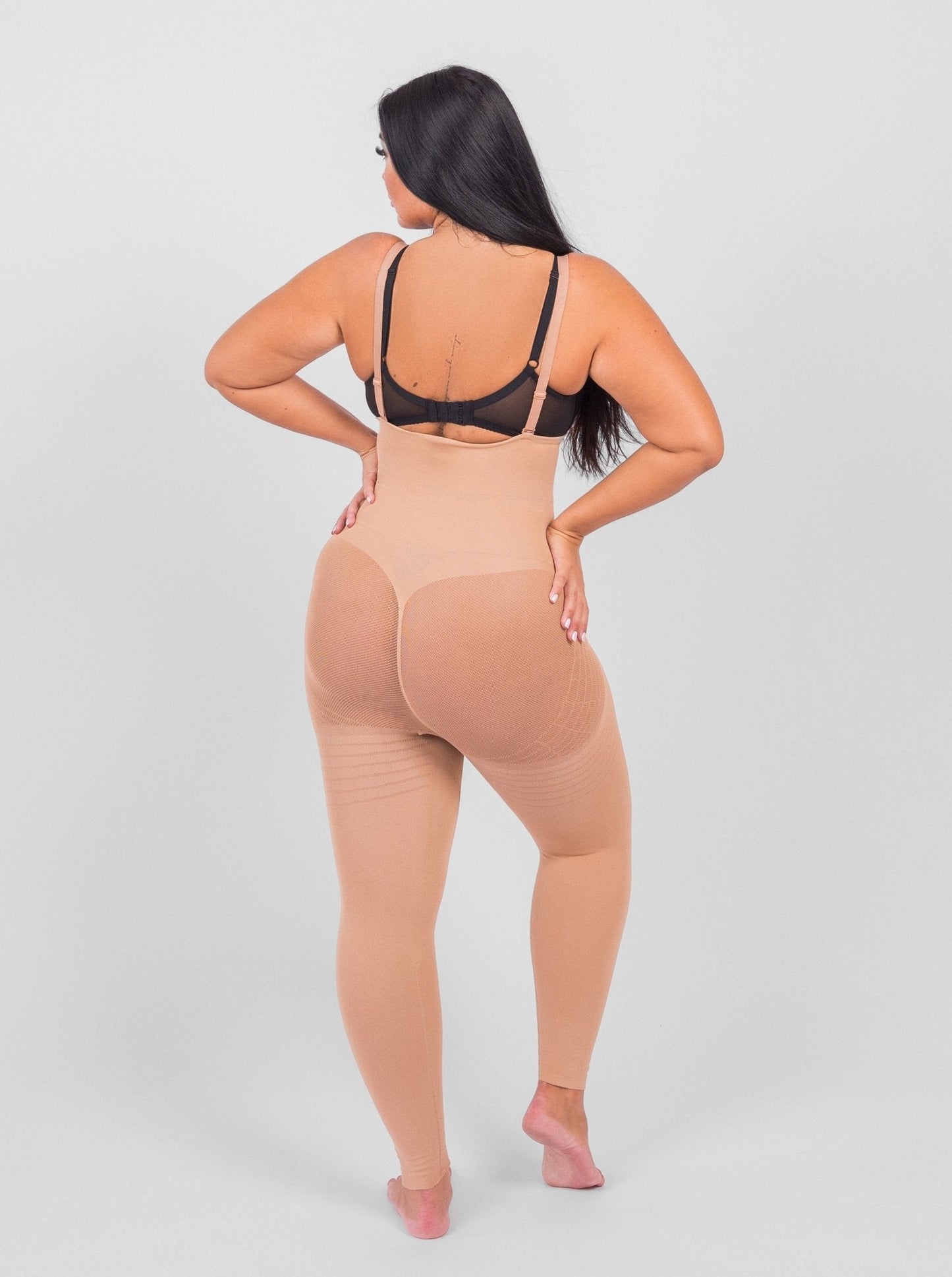 Dhalia - Knielengte Full Body Shaper Met Afneembare Schouderbandjes