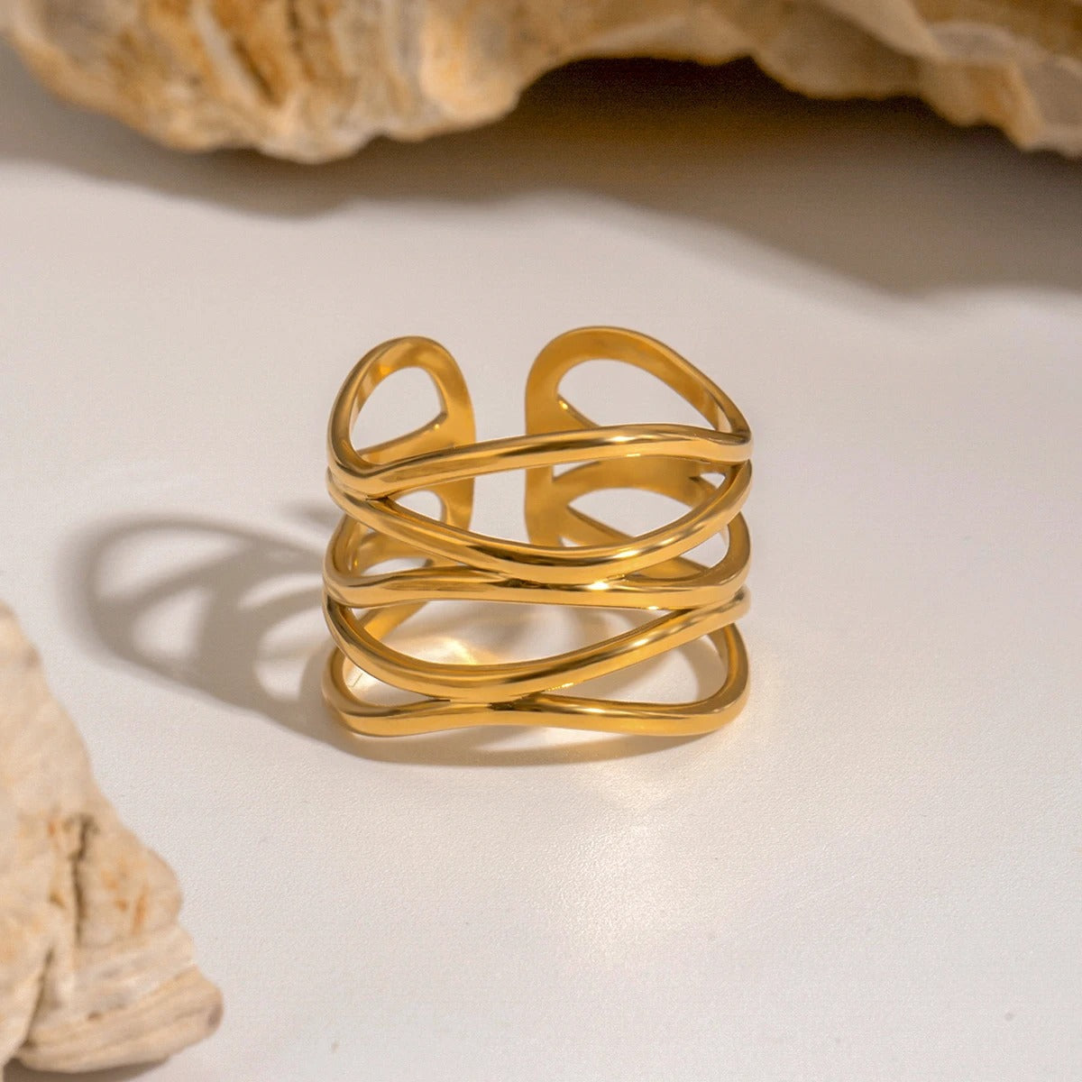Élodie Lavin® | Bague dorée ouverte à fils entrecroisés