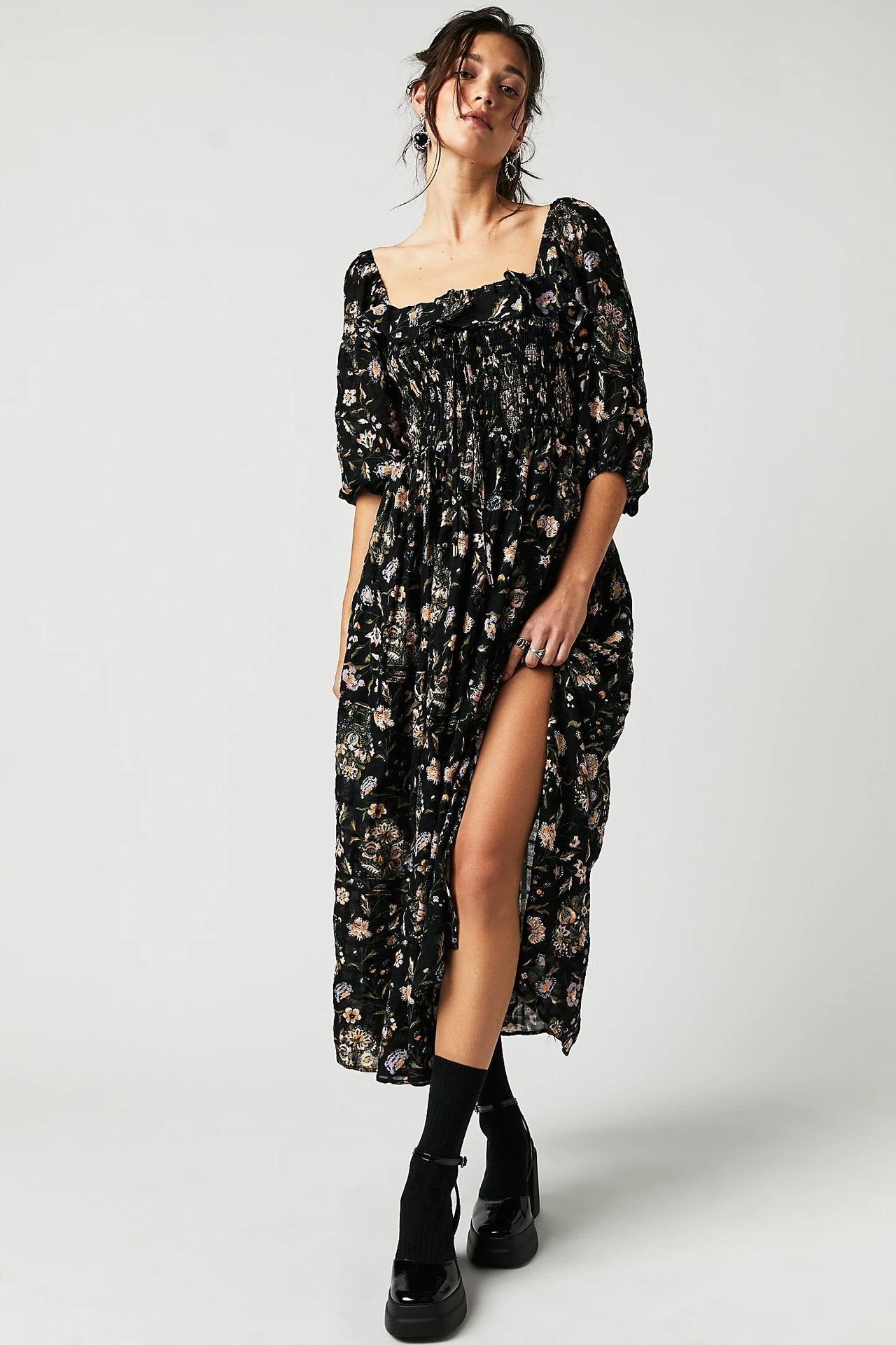 Pauline Laurent® | Robe midi imprimée avec haut froncé et volants