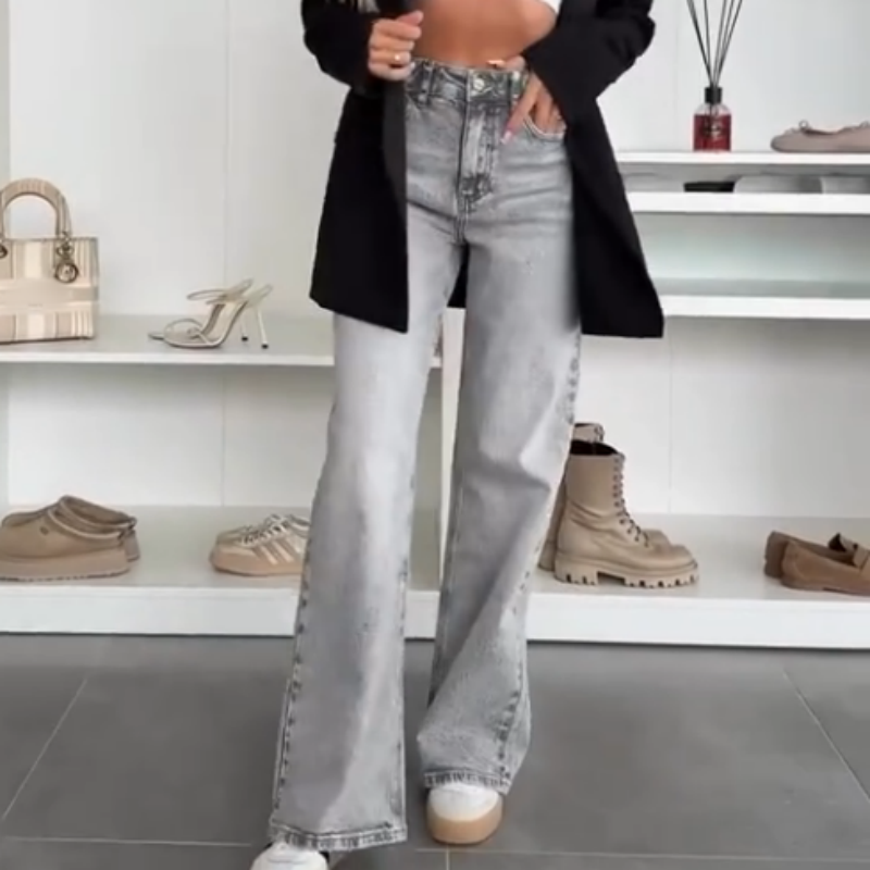 Frauen sagen trendige Distressed High-Waist Loose Fit Jeans