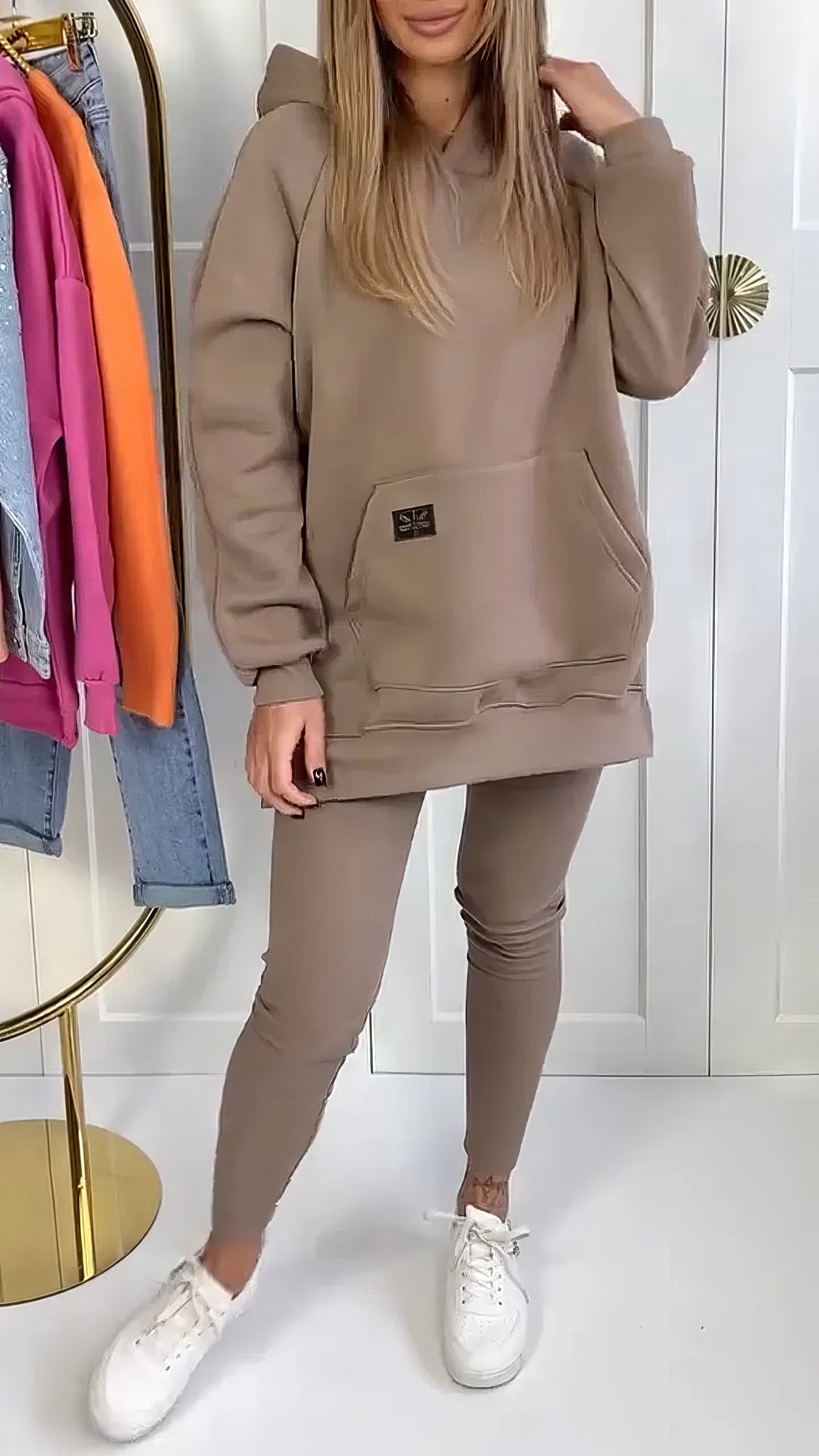 Ensemble Décontracté avec Capuche et Fente pour Femme