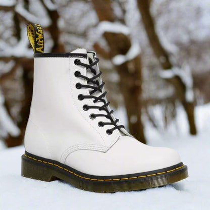 Bottes classiques élégantes en cuir à lacets