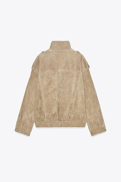 VESTE EN DAIM – CHIC INTEMPOREL