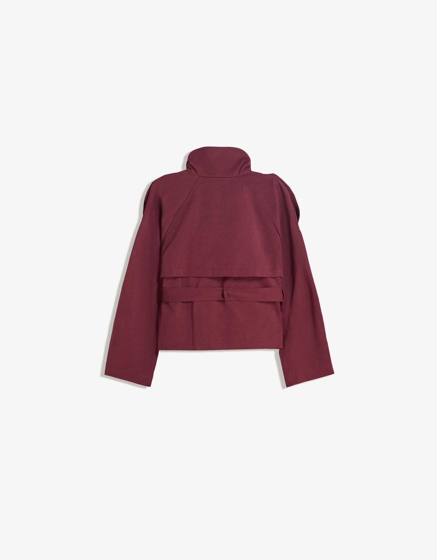 Trench-coat court