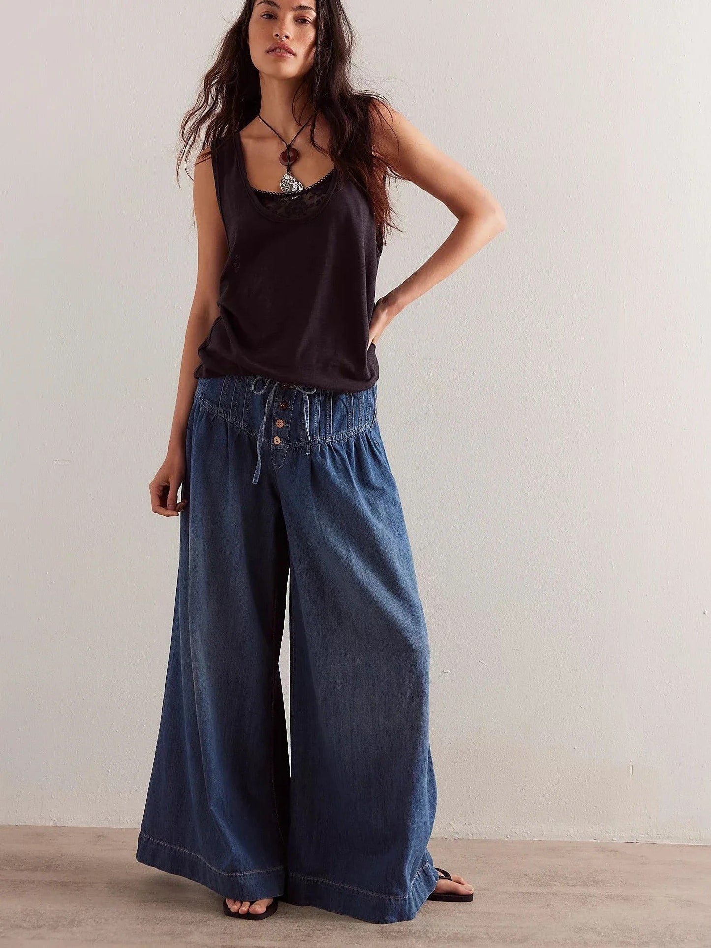 Jeans décontractés à jambe large et coupe ample