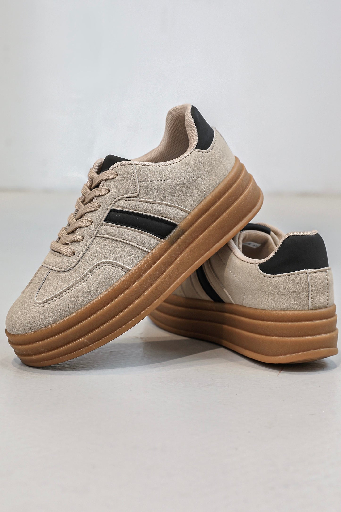 Baskets Addax Beige/Noir