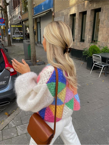 Confortable pull-over en maille structurée avec détails accentués