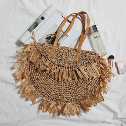 Sac d'épaule en fibre naturelle avec franges