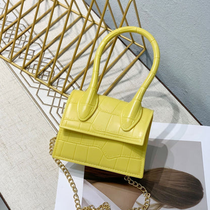 Petit sac à main en cuir texturé