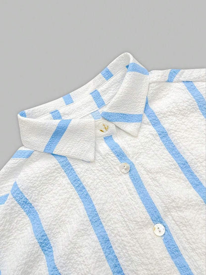 Chemise ample à rayures un look décontracté