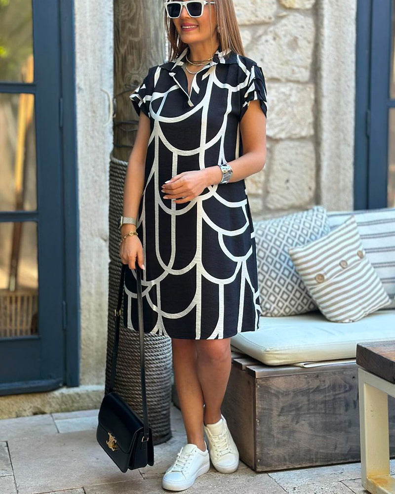 Robe Midi Femme À Manches Courtes Avec Imprimé Ligne Inversée
