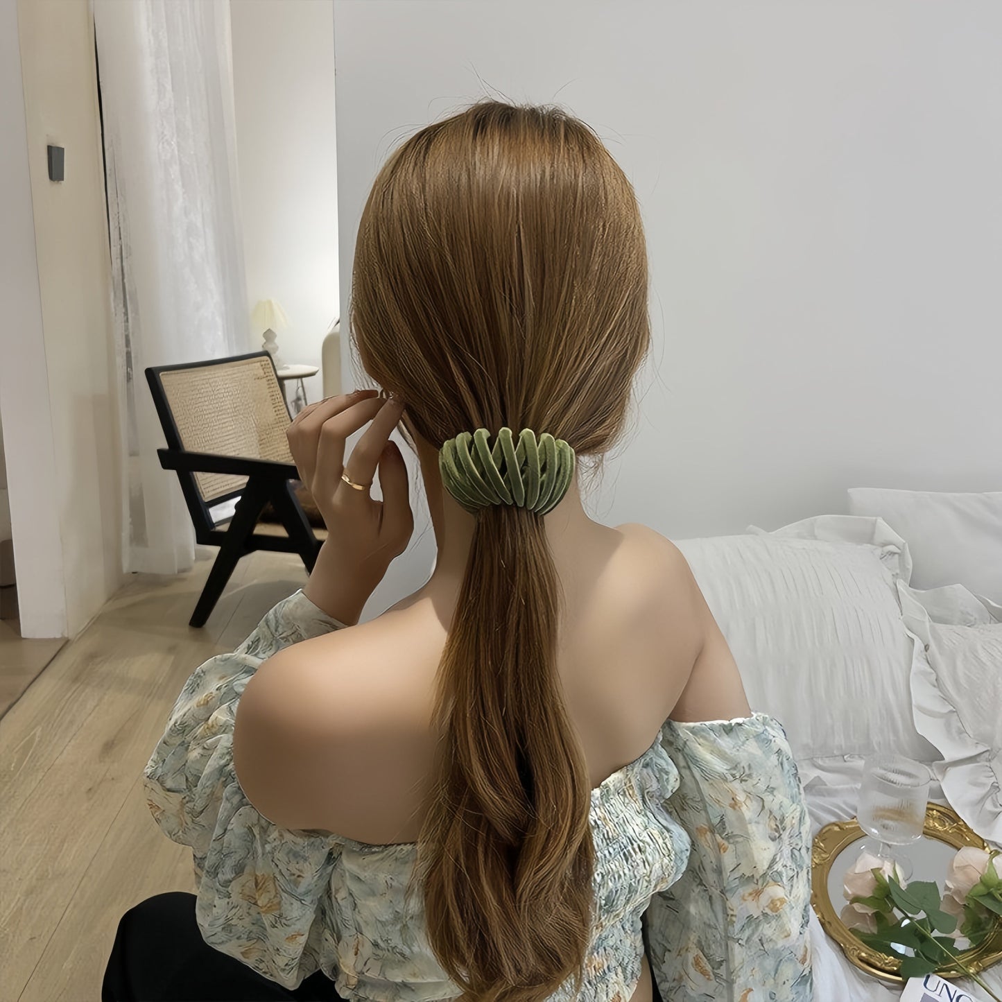 Pince à cheveux en métal élégante avec prise sûre
