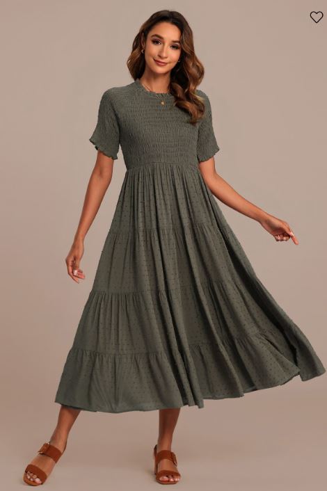 Robe midi vert olive à manches courtes, col rond, fronces et volants superposés