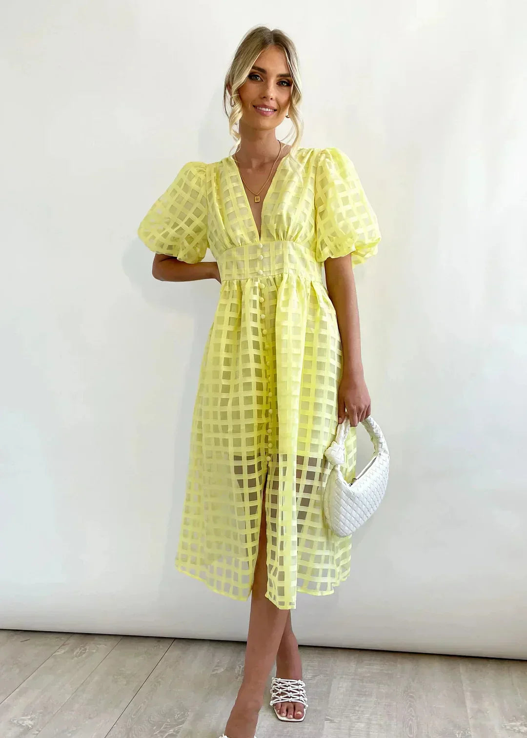 Robe à carreaux avec manches froncées