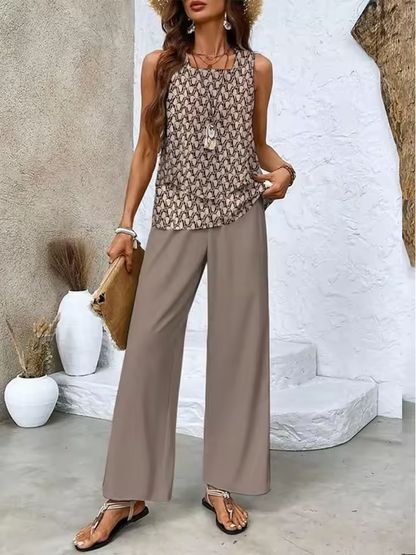 Ensemble de deux pièces avec haut et pantalon assortis