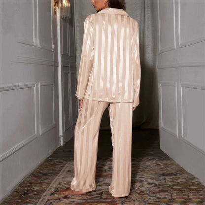 Ensemble Pyjama à Rayures Boutonné Pour Femme