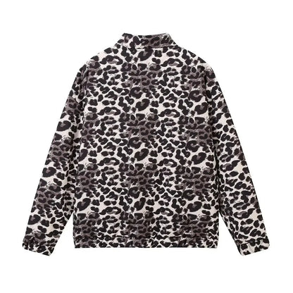 Veste élégante légère pour femmes moderne