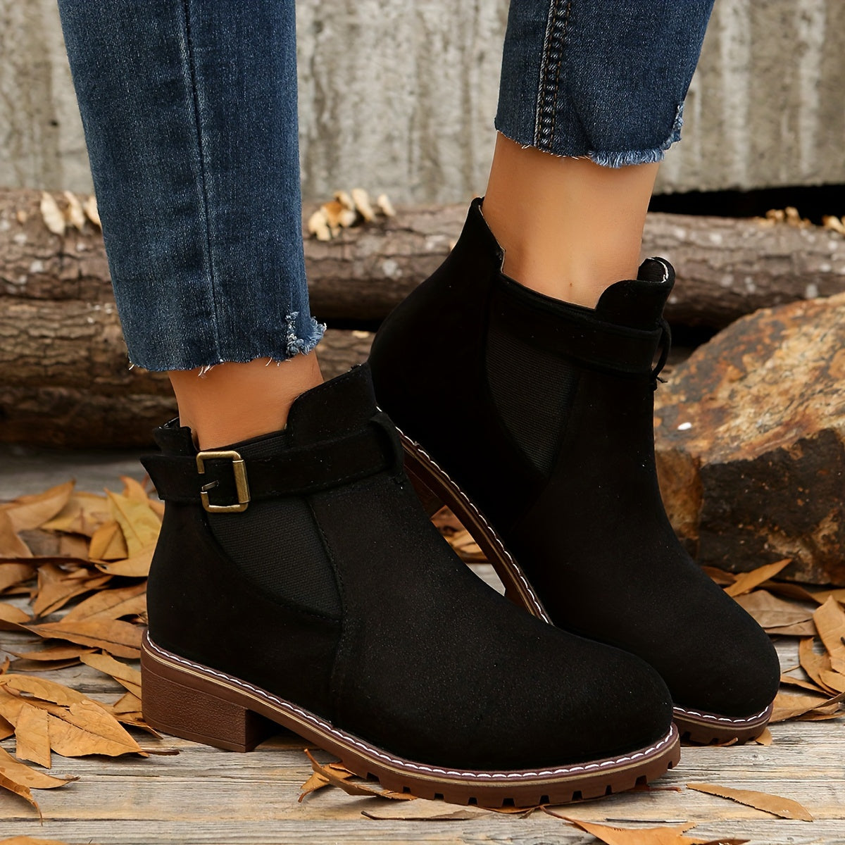 Bottes à talon carré chic avec bride à boucle et côtés élastiques