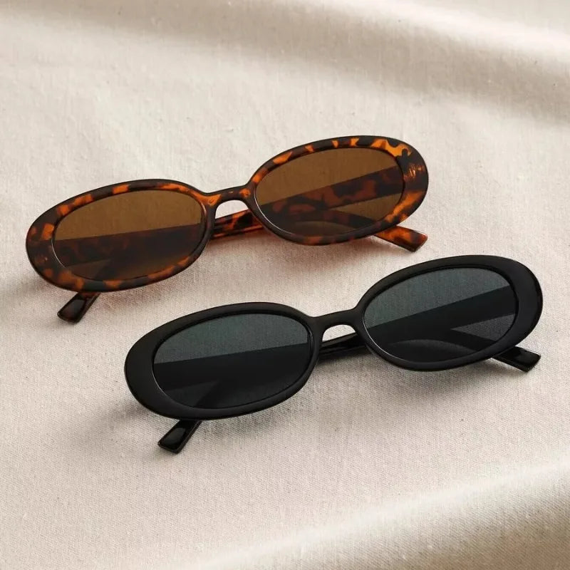 Lunettes de soleil à verres clairs d'inspiration vintage
