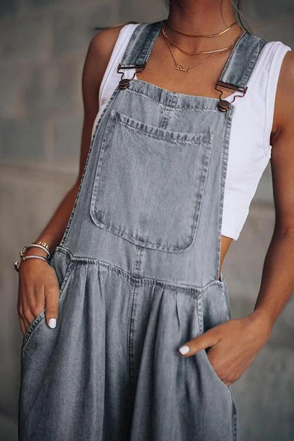 Salopette en jean classique pour un style décontracté sans effort
