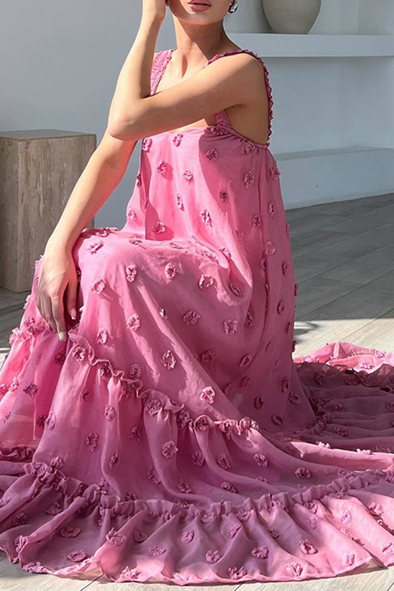 Robe à fleurs à plusieurs couches et large ourlet