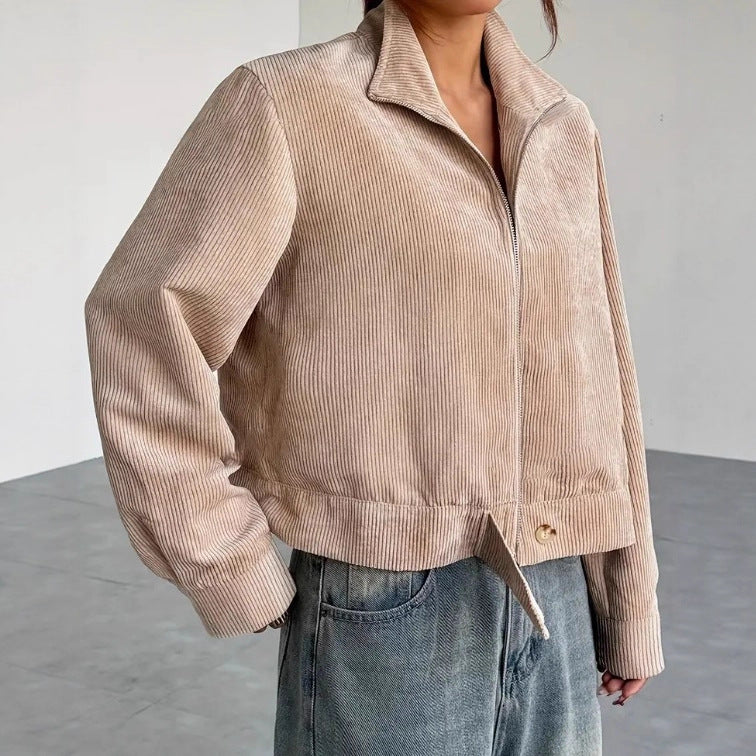 Veste courte en velours côtelé avec large col et fermeture éclair
