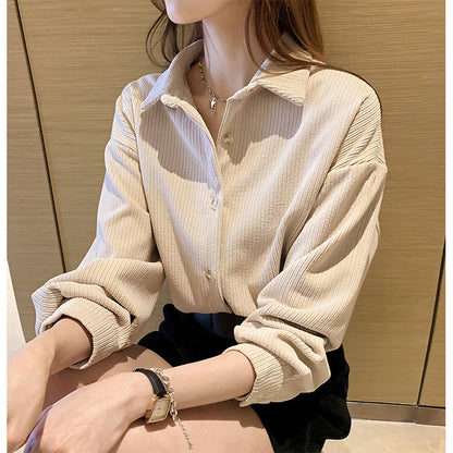 Chemise boutonnée en velours côtelé confortable pour femmes