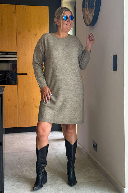 Robe Pull CarAdela Taupe Carmakoma
