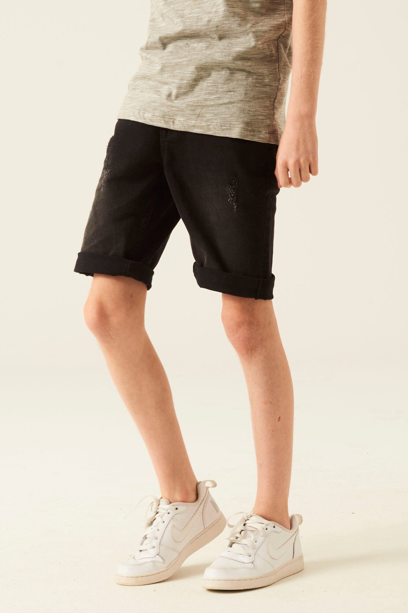 Short Louis