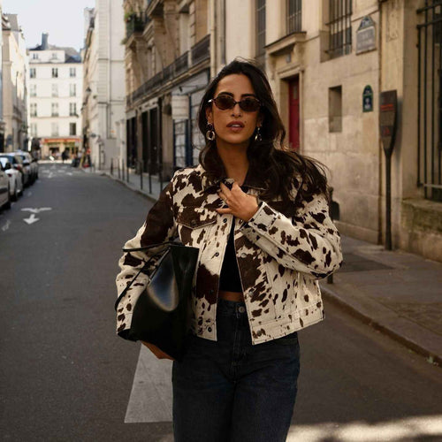 Veste à col cranté à imprimé vache avec boutons pression élégants
