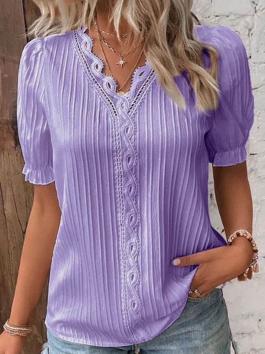 Chemise élégante à col en V avec bords lisses