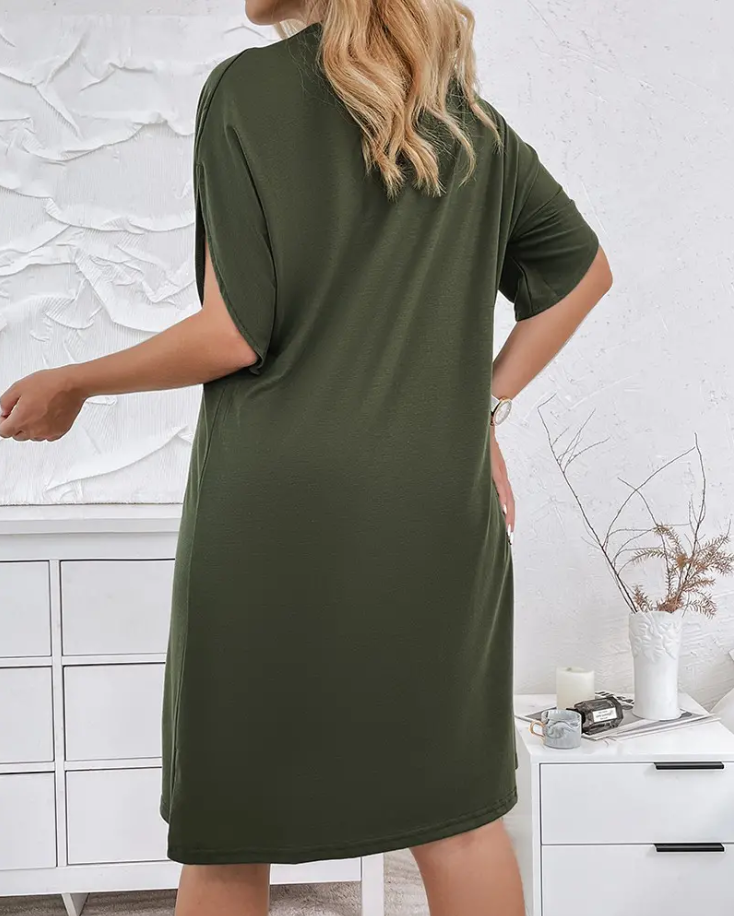 Régina | Robe plissée sans effort à col en V